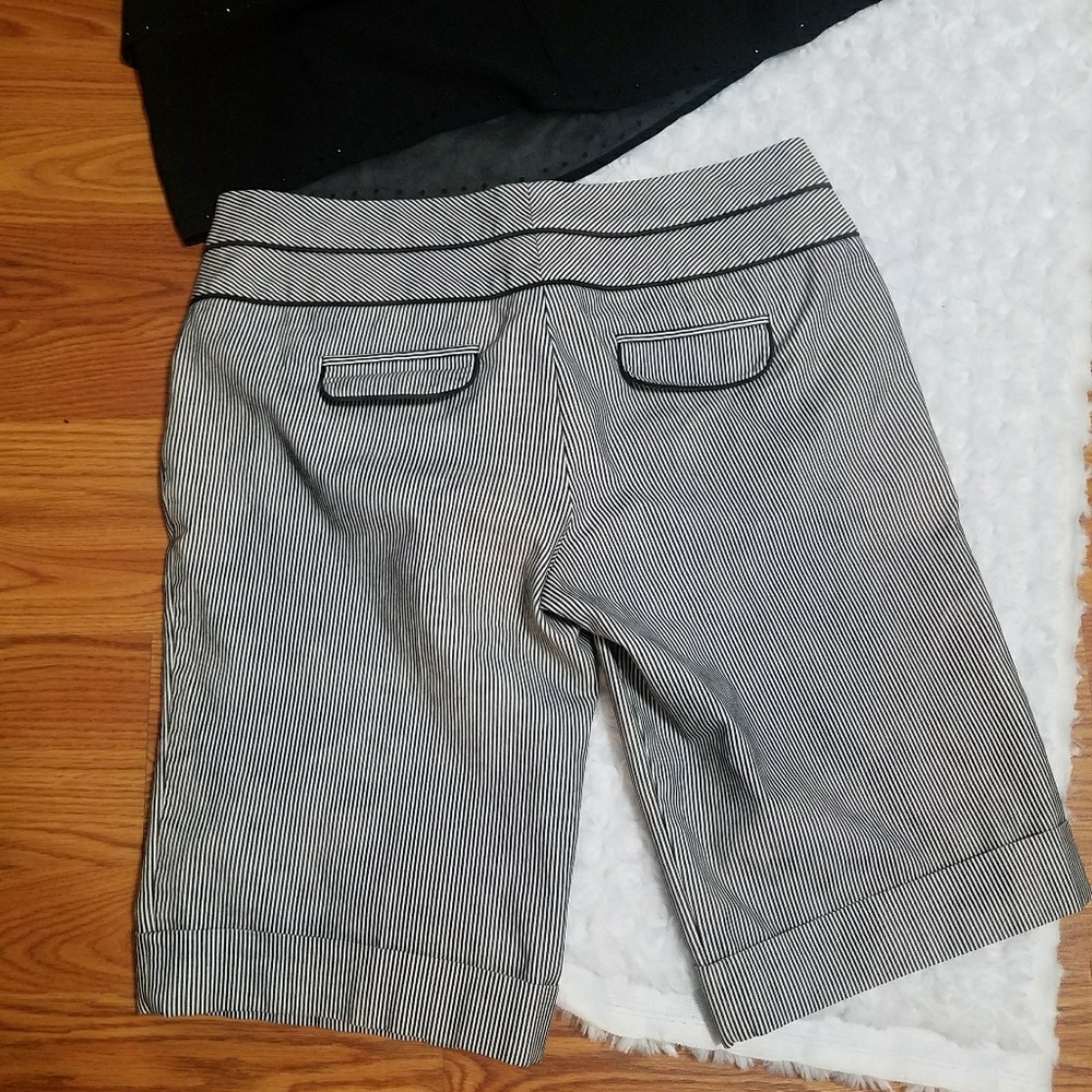 Maurices Short - Picture 2 of 2